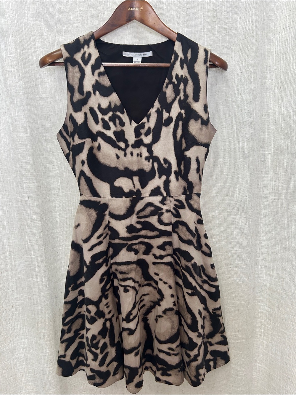 Diane Von Furstenberg Animal Print Sleeveless Black & Taupe V-Neck Dress